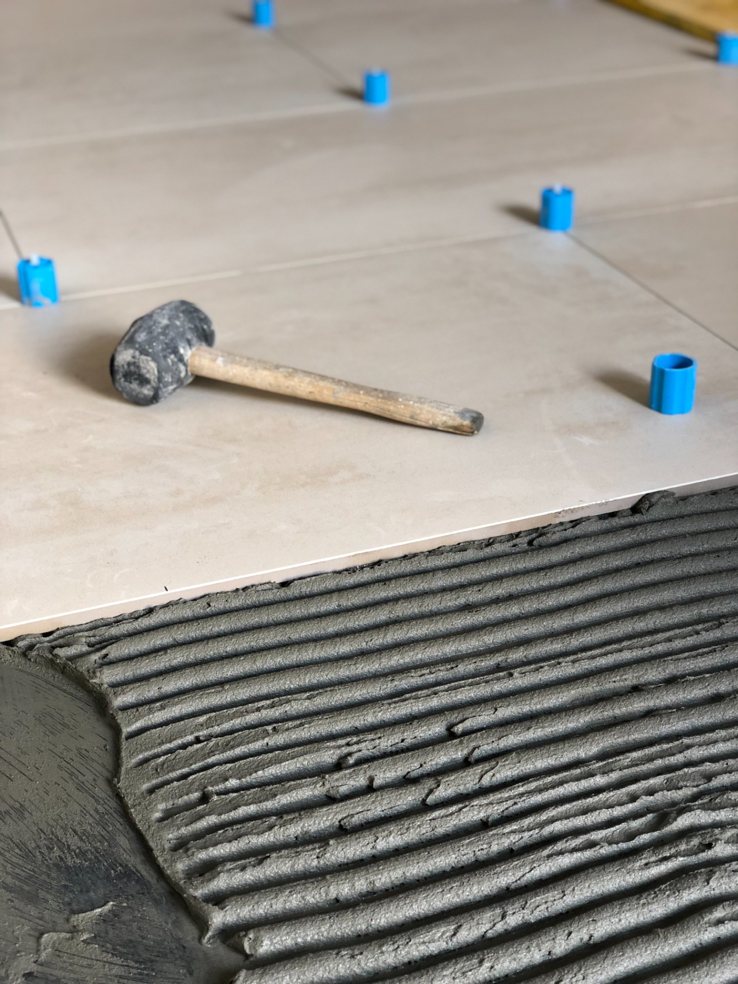 Posa pavimenti ristrutturazioni Alessandria e Genova